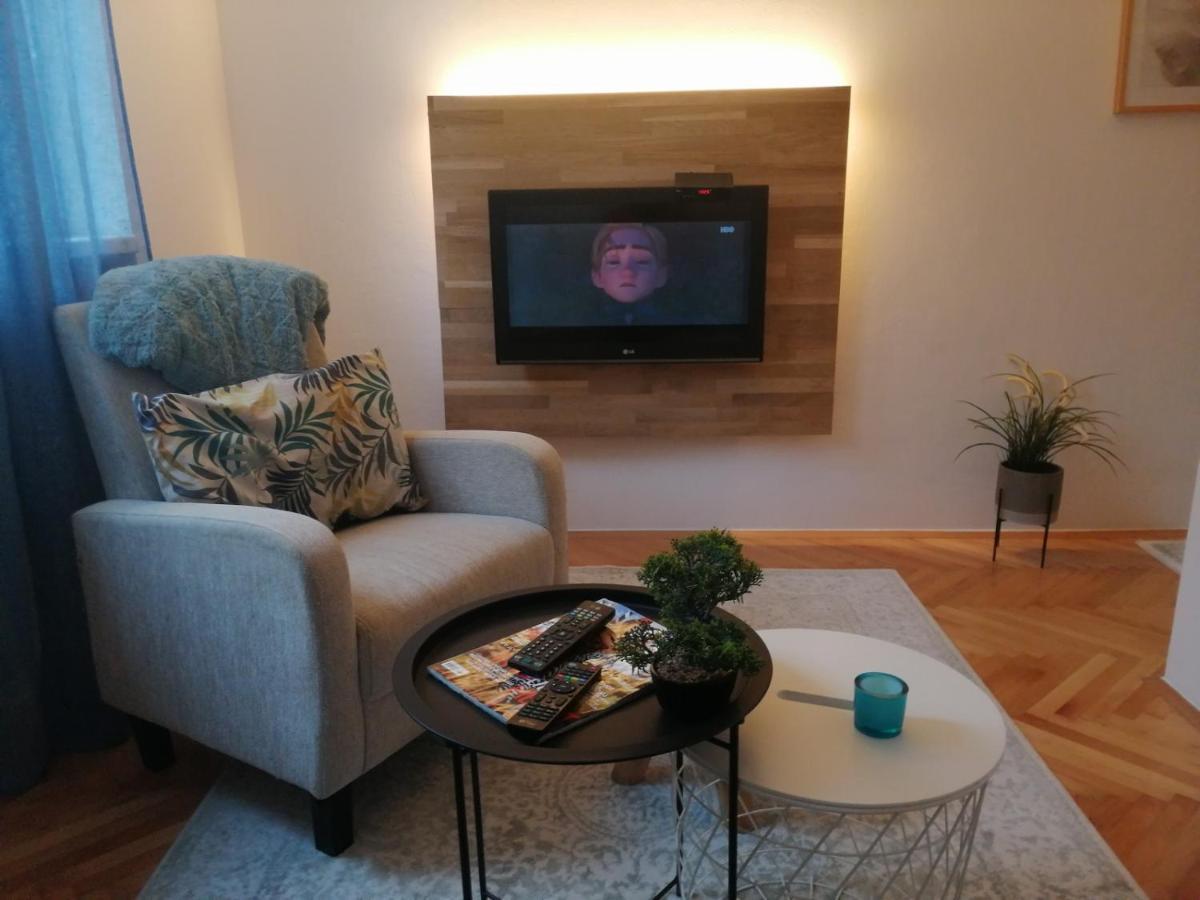 Small Modern Apartment With Parking Place SJJ Exterior photo