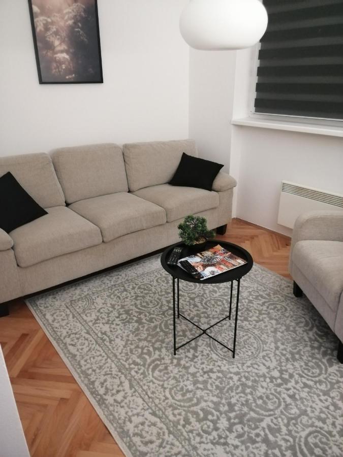 Small Modern Apartment With Parking Place SJJ Exterior photo