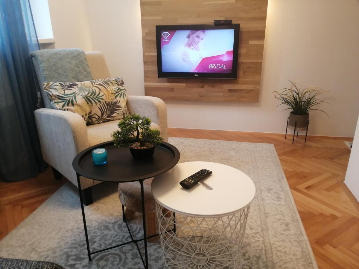 Small Modern Apartment With Parking Place SJJ Exterior photo