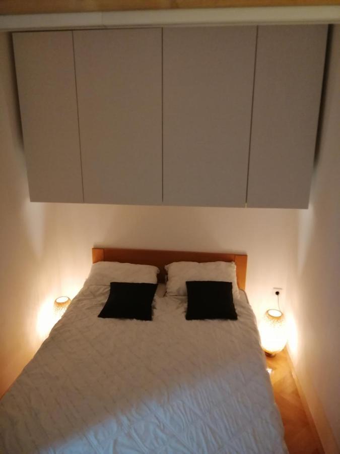 Small Modern Apartment With Parking Place SJJ Exterior photo